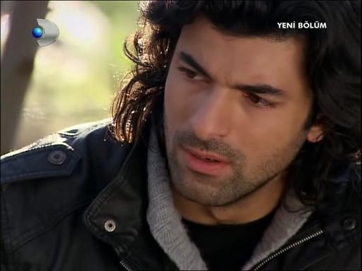 Fatmagulun.Sucu.Ne.BL.18.DVBRip.XviD.force13.avi_snapshot_00.02.57_[2013.02.02_22.19.17].jpg