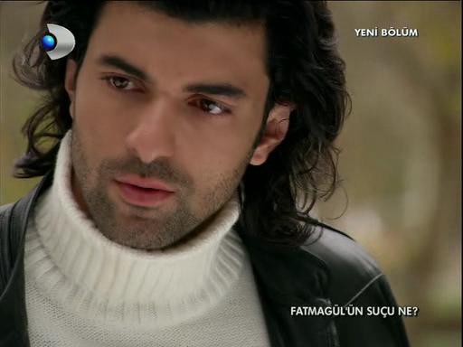 Fatmagulun.Sucu.Ne.BL.12.DVBRip.XviD.force13.avi_snapshot_01.08.01_[2013.02.03_23.00.08].jpg