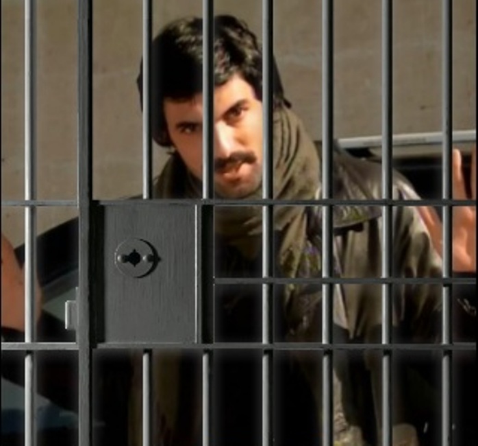 Busted! - 2jXmC-16h - normal.jpg