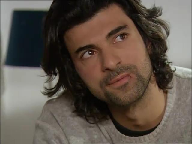 Fatmagülün Sucu Ne 20.Bölüm Part 1.flv_snapshot_28.07_[2013.02.10_21.21.44].jpg