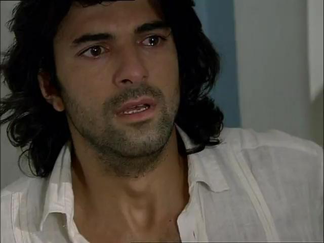 Fatmagülün Suçu Ne 3.Bölüm.flv_snapshot_00.07.43_[2013.02.11_21.54.53].jpg