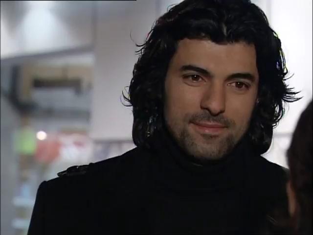 Fatmagülün Suçu Ne 24.Bölüm.flv_snapshot_01.28.00_[2013.02.17_21.42.40].jpg