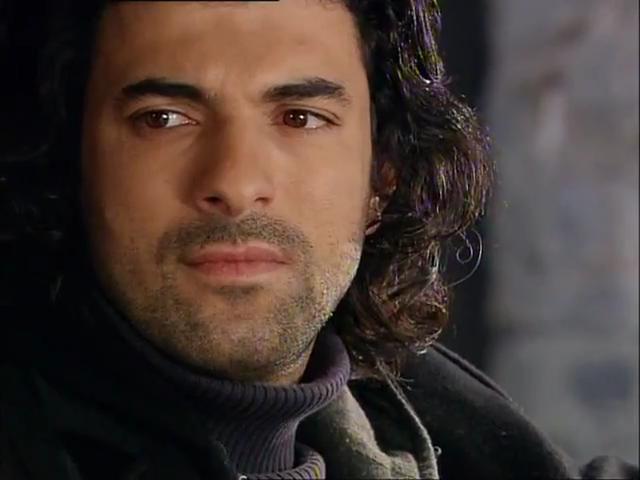 Fatmagülün Suçu Ne 26.Bölüm[1].flv_snapshot_00.47.50_[2013.02.20_00.06.12].jpg