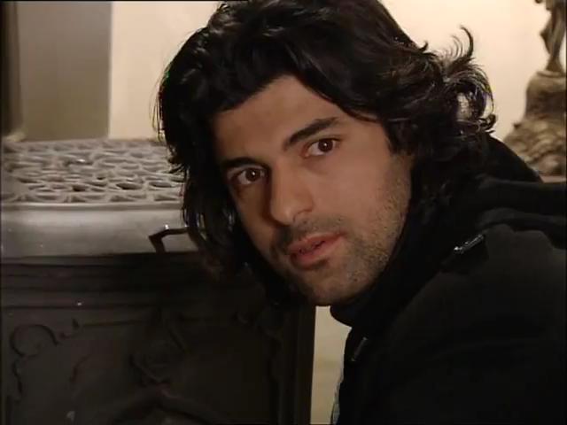 Fatmagülün Suçu Ne 26.Bölüm[1].flv_snapshot_01.25.24_[2013.02.20_00.16.16].jpg
